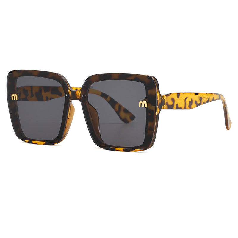 Women's oversized square sunglasses with elegant frame Stornfield