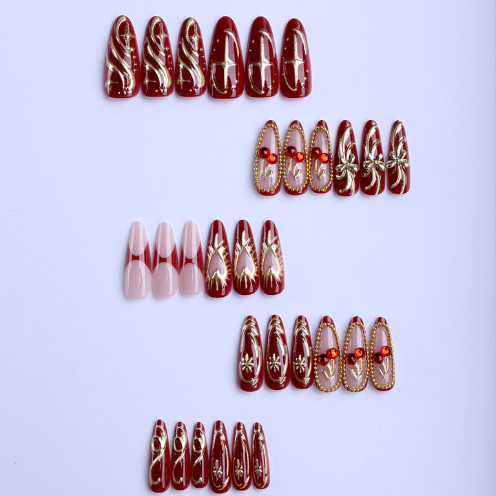 Artificial nails with elegant gold design Stornfield
