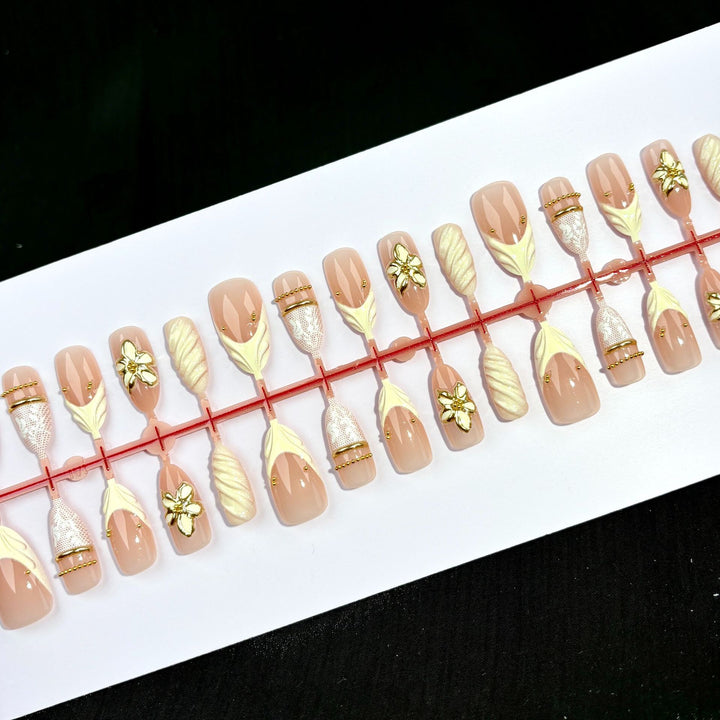 Elegant Polka Dot and Lace Press-On Nail Set