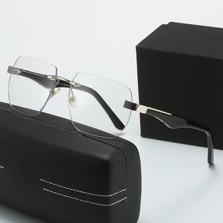 Women's Fashion Sunglasses in Modern Geometric Design Stornfield