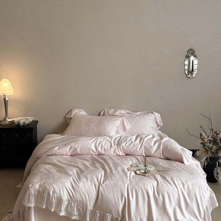 Luxurious cotton satin bedding set with ruffled hem