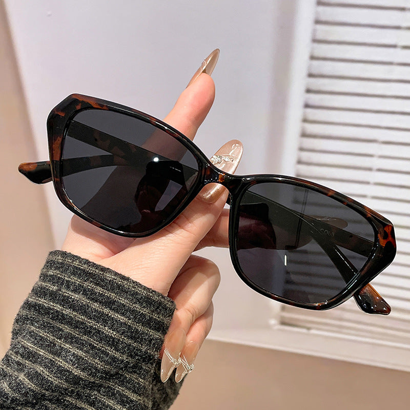 Women's fashionable Cat-Eye sunglasses Stornfield