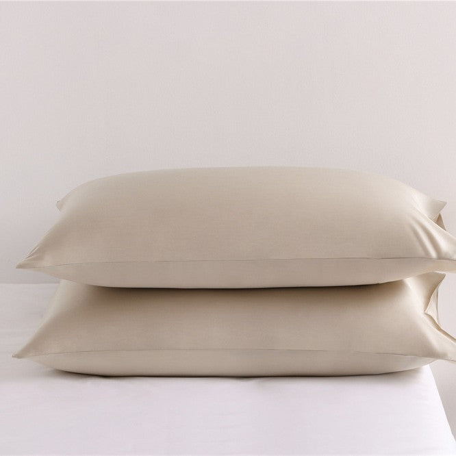 Pillowcase set made of cotton satin with concealed zipper and extra soft texture