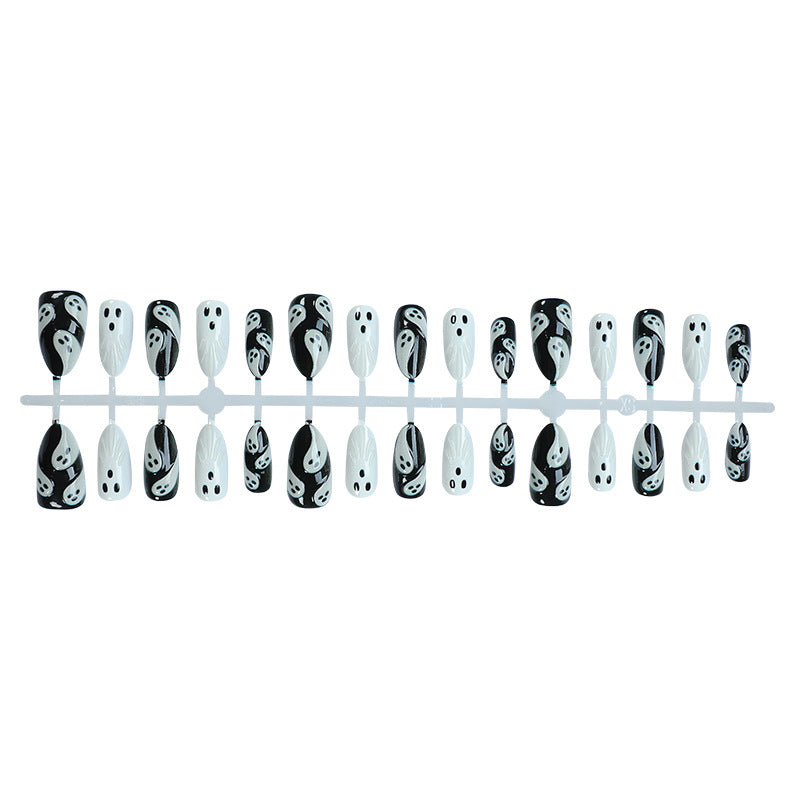 Ghost-Inspired 3D Press-On Nail Art Stornfield