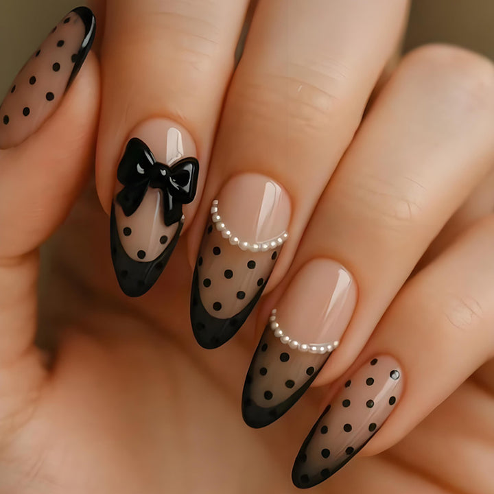 Nail art set with elegant dot and bow pattern Stornfield