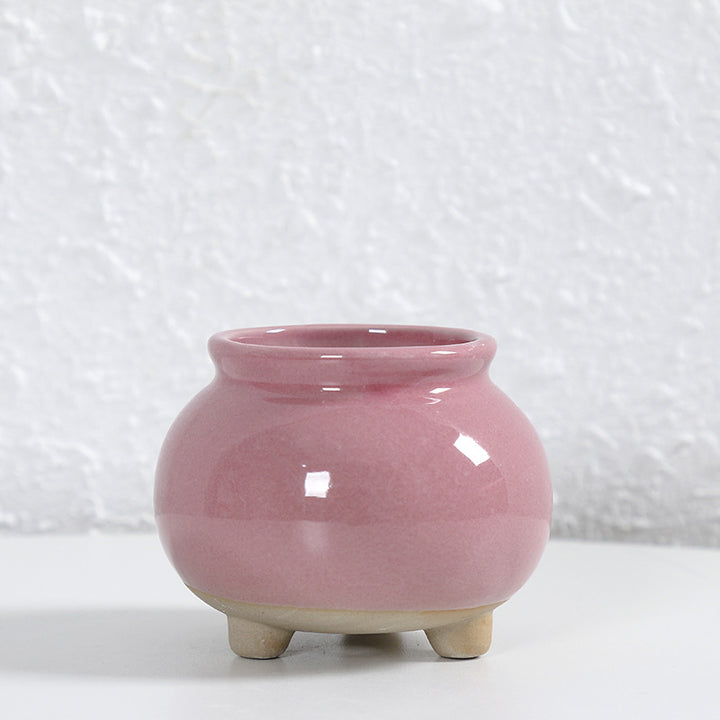 Contemporary Curved Ceramic Vase Stornfeild