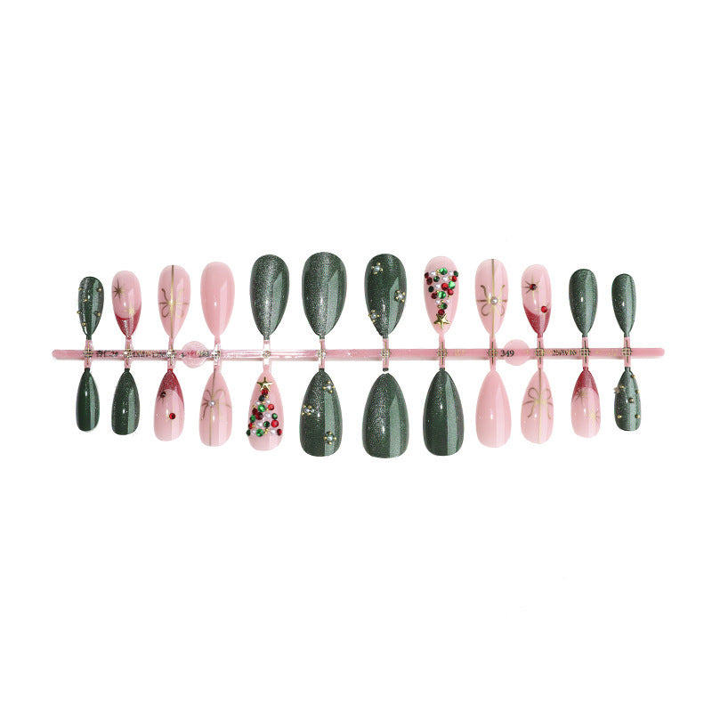 Festive artificial nail set with Christmas motifs and glitter accents Stornfield