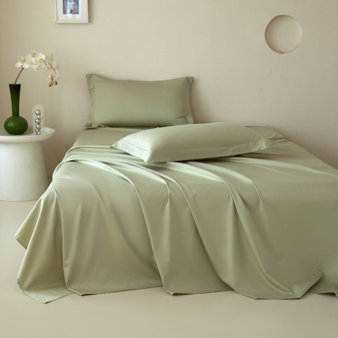 Luxury Cotton Sateen Bed Sheet Set with Deep Pockets and Flanged Pillowcases
