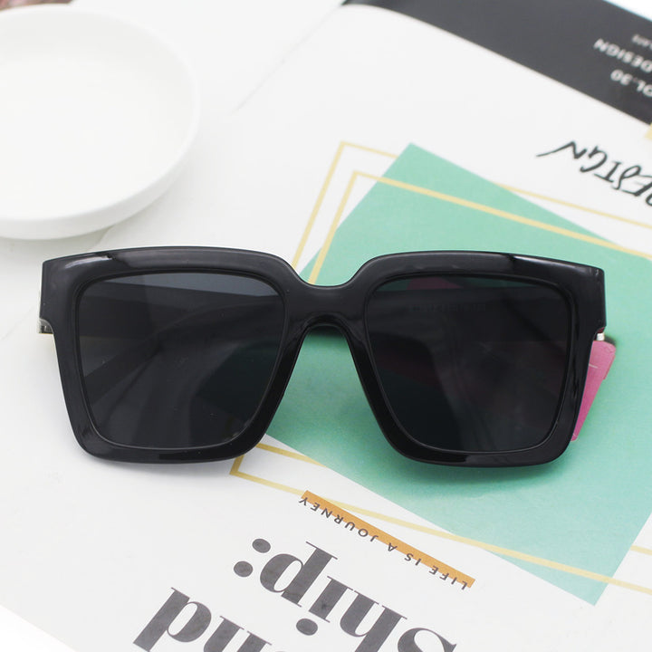 Women's fashionable square sunglasses with high-quality UV protection technology Stornfield