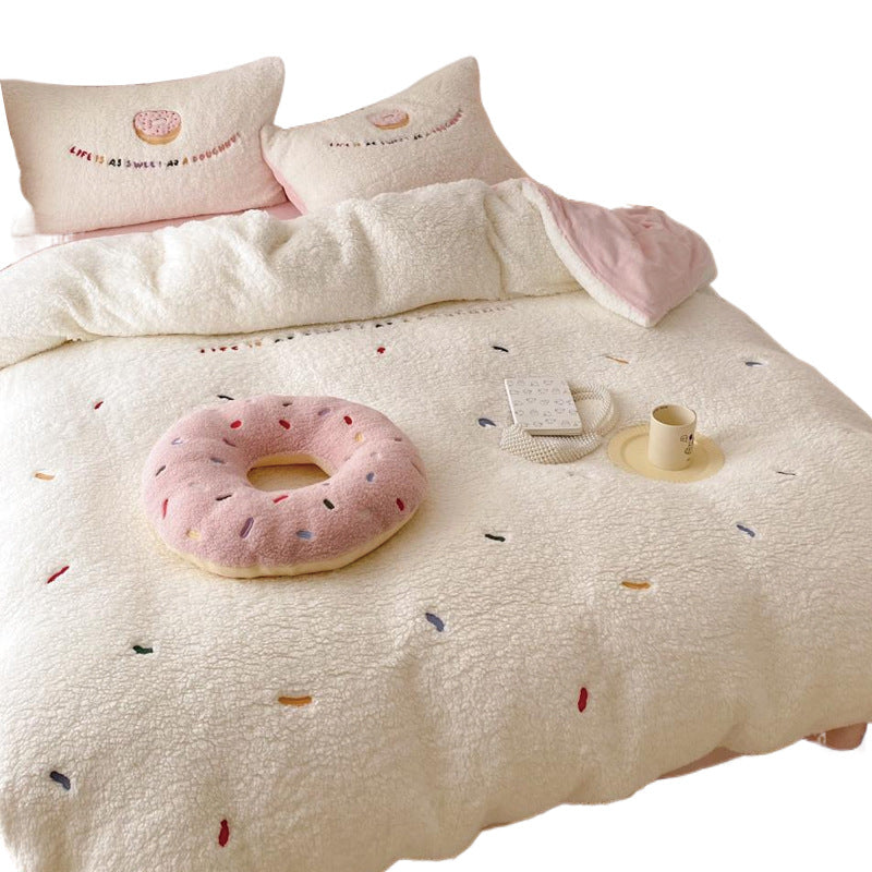 Cozy teddy fleece bedding set with donut embroidery