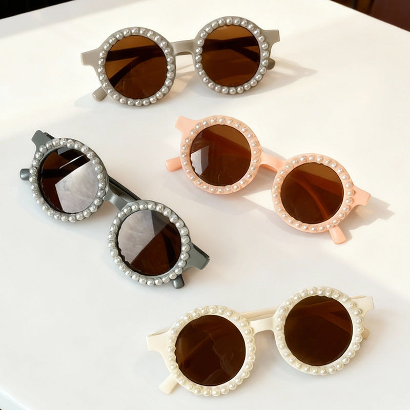 Elegant Pearl-Embellished Round Sunglasses Stornfield