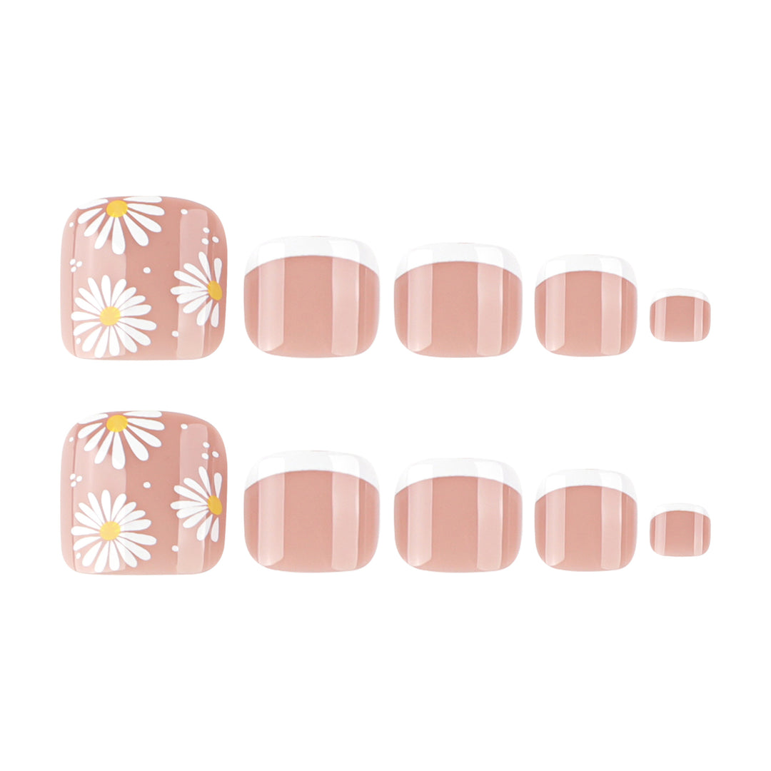 Artful toenail art with floral motifs Stornfield