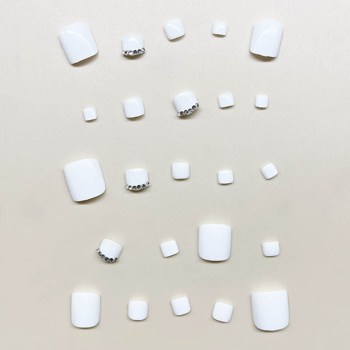 Nail art set with elegant high-gloss design and delicate accents Stornfield