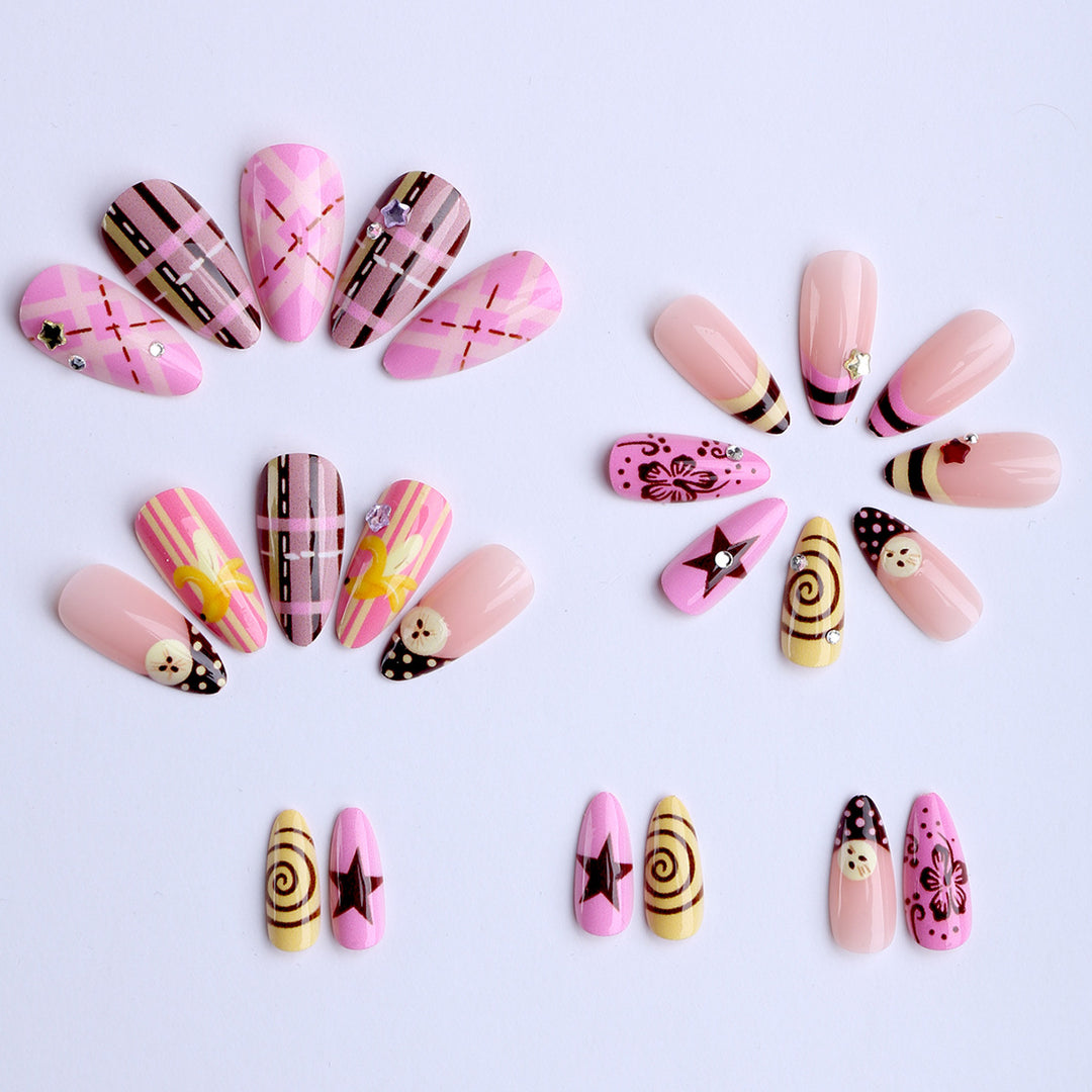 Artificial nails with playful 3D elements Stornfield