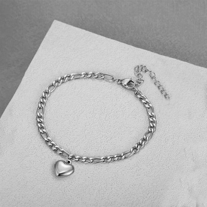 Heart Charm Link Bracelet Stornfield