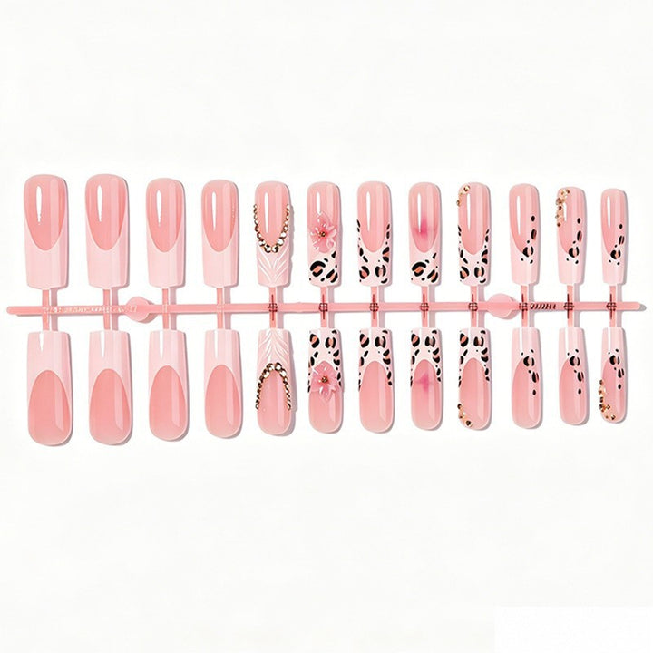 Artificial nail set with elegant flower and leopard accents Stornfield