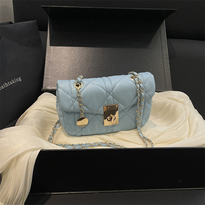 Elegant Quilted Handbag