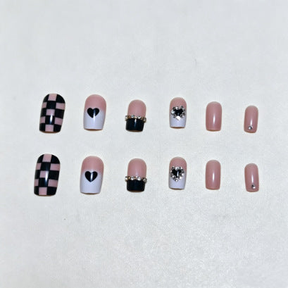 Artistic Heart-Inspired Press-On Nails Stornfield