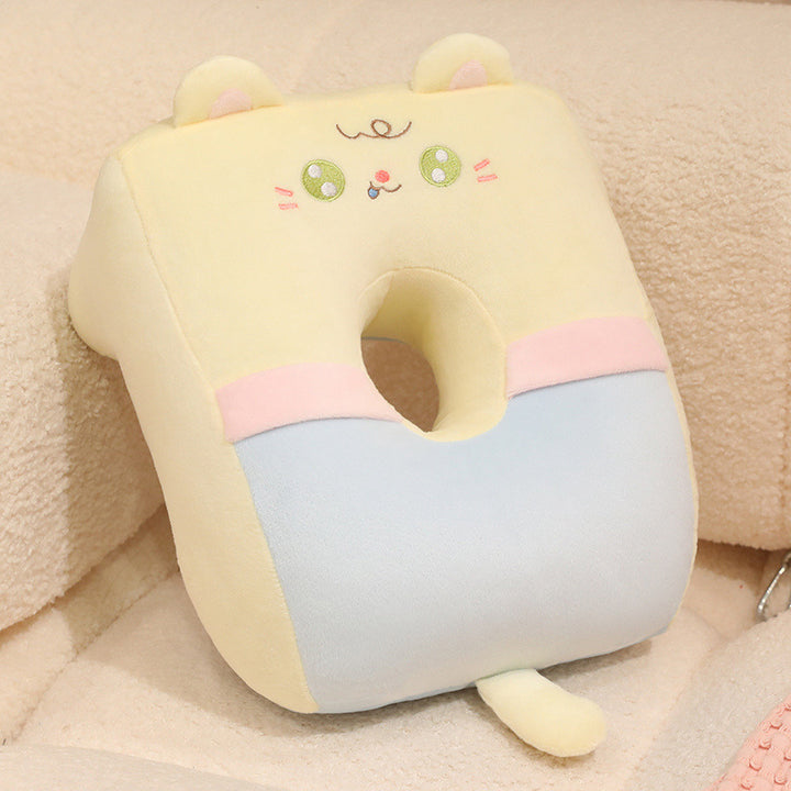 Cozy neck pillow with animal design Stornfield