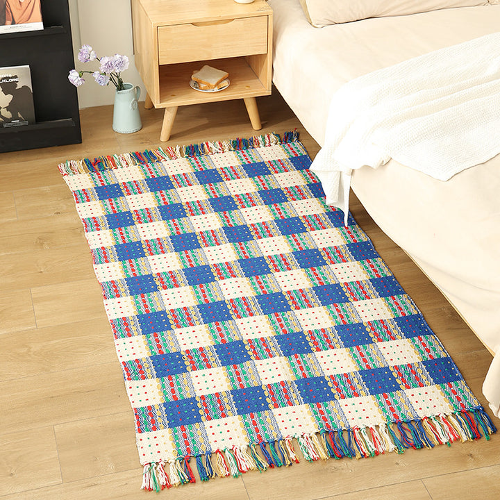 Flat-woven living and bedroom carpet with striped structure and anti-slip backing