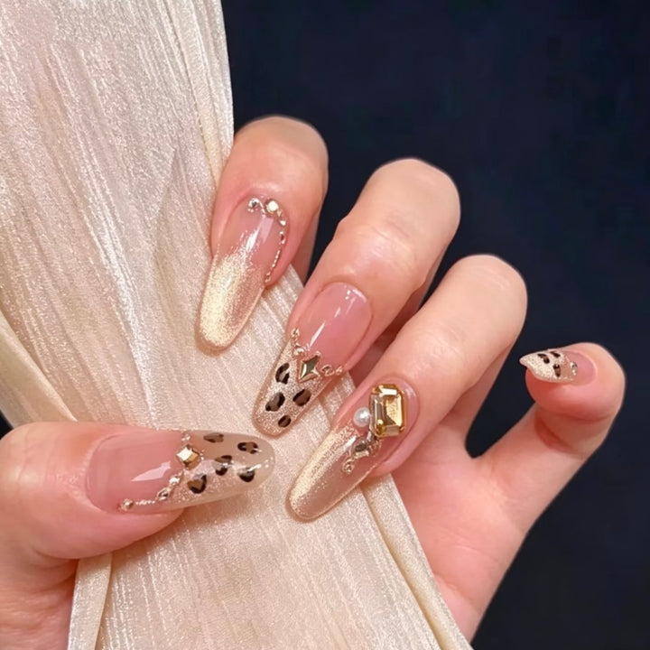 Artificial nails with elegant ombre look Stornfield