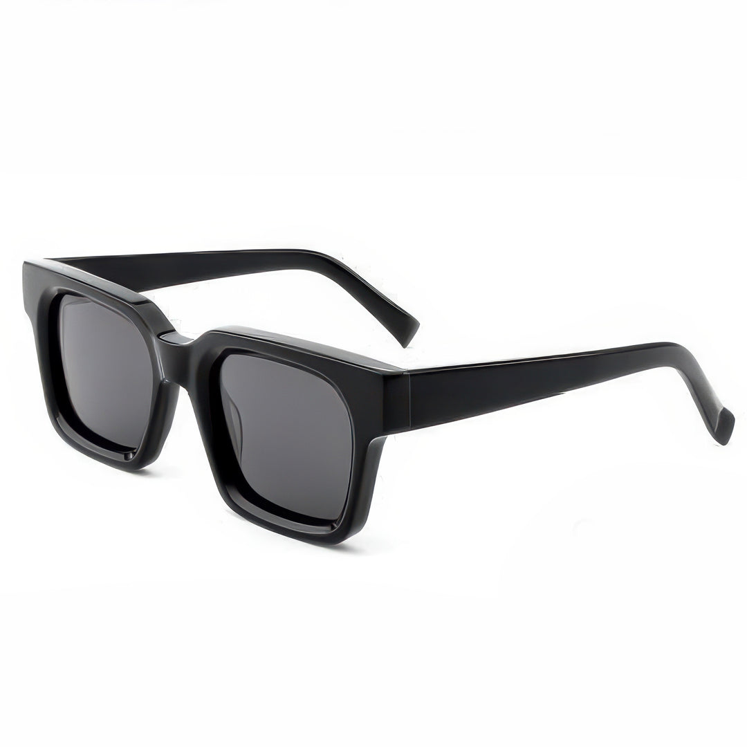 Ladies trendy sunglasses with striking frame and high-quality lenses Stornfield