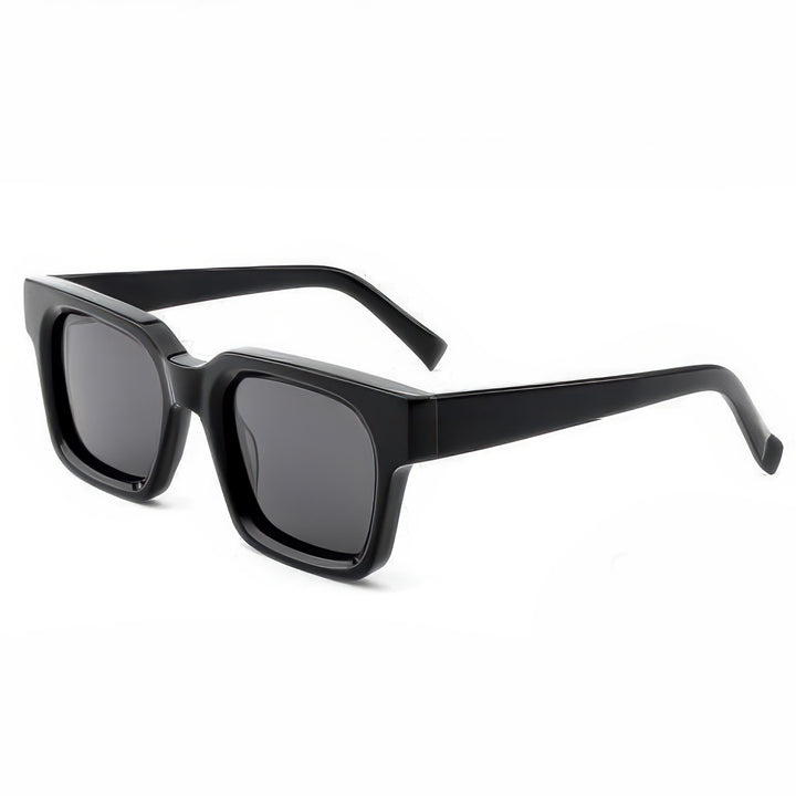 Ladies trendy sunglasses with striking frame and high-quality lenses Stornfield