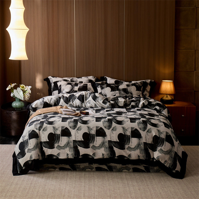Duvet cover set made of densely woven cotton satin with ornamental jacquard pattern and reversible function