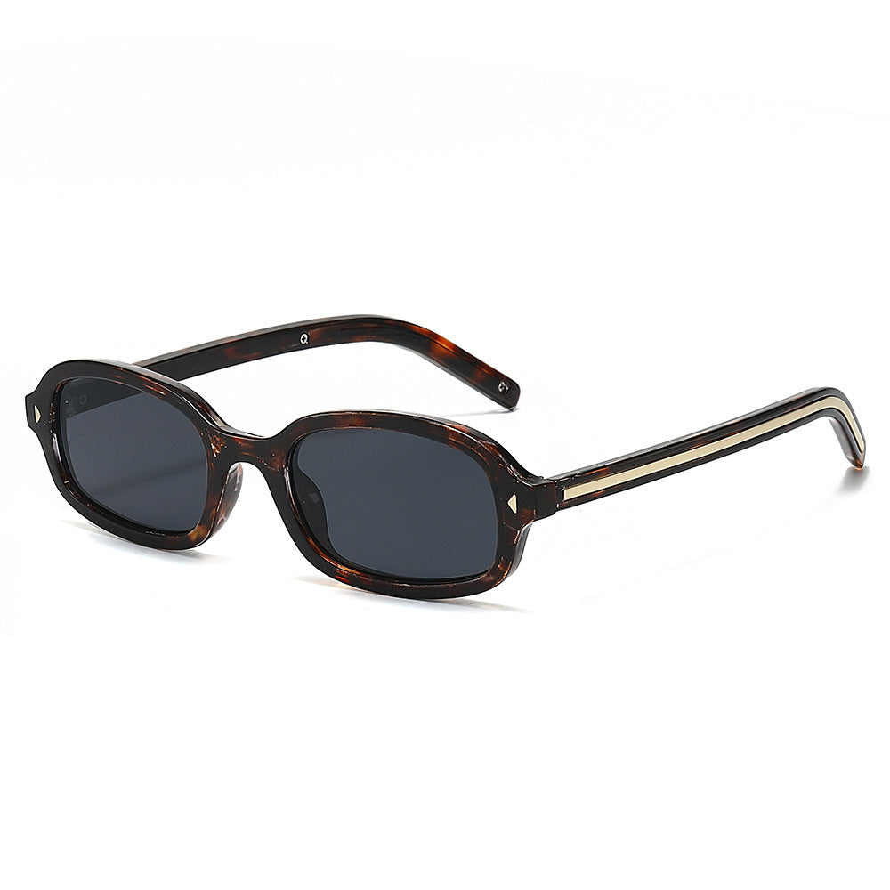 Retro-Inspired Rectangular Sunglasses Stornfield