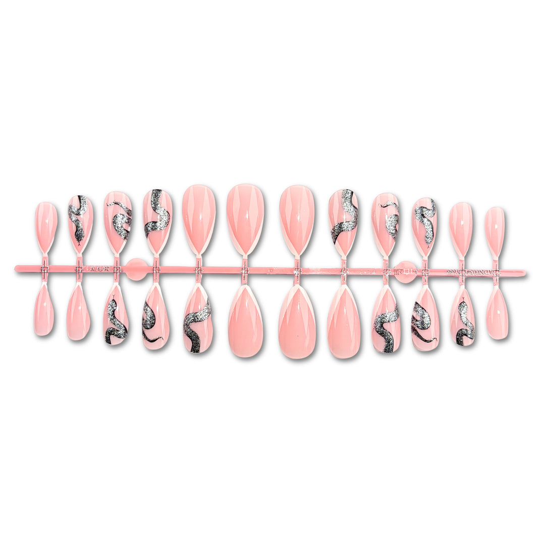 Glamorous Design Nails Stornfield