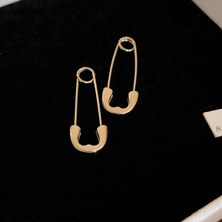Safety pins Stornfield