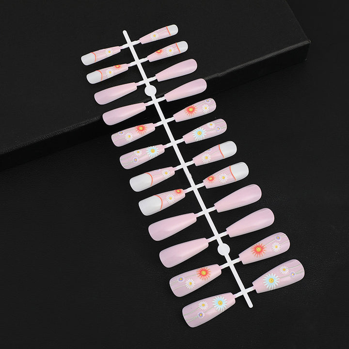 Luxury style artificial nails with intricate decorations Stornfield