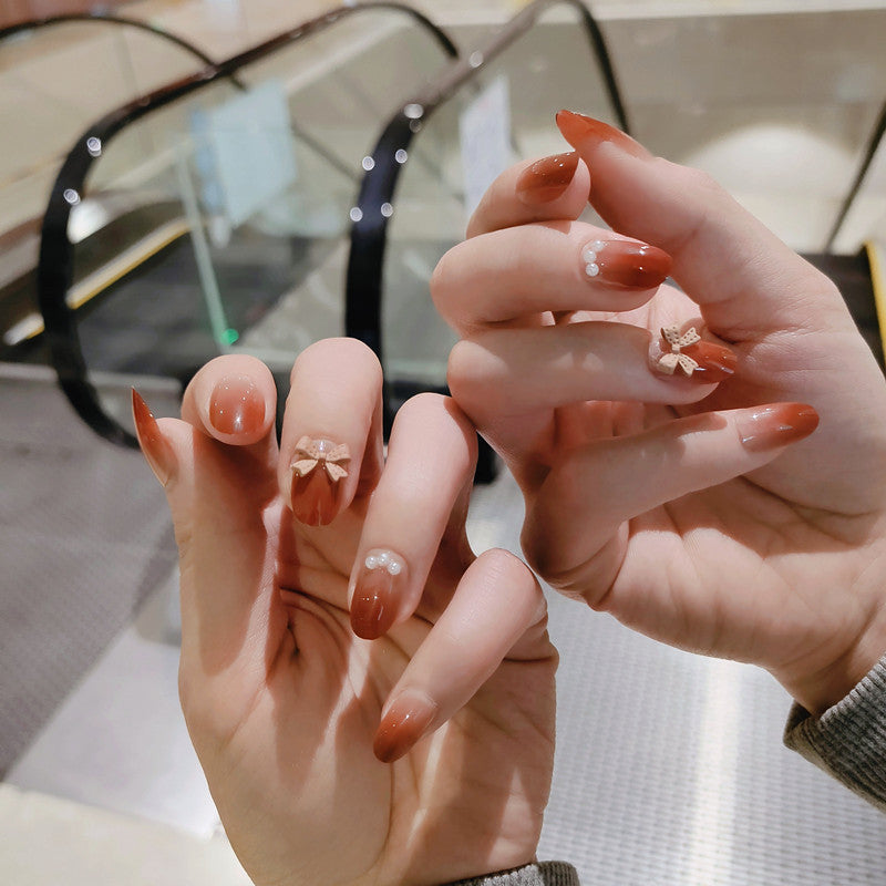 Festive Holiday Themed Press-On Nail Art Stornfield