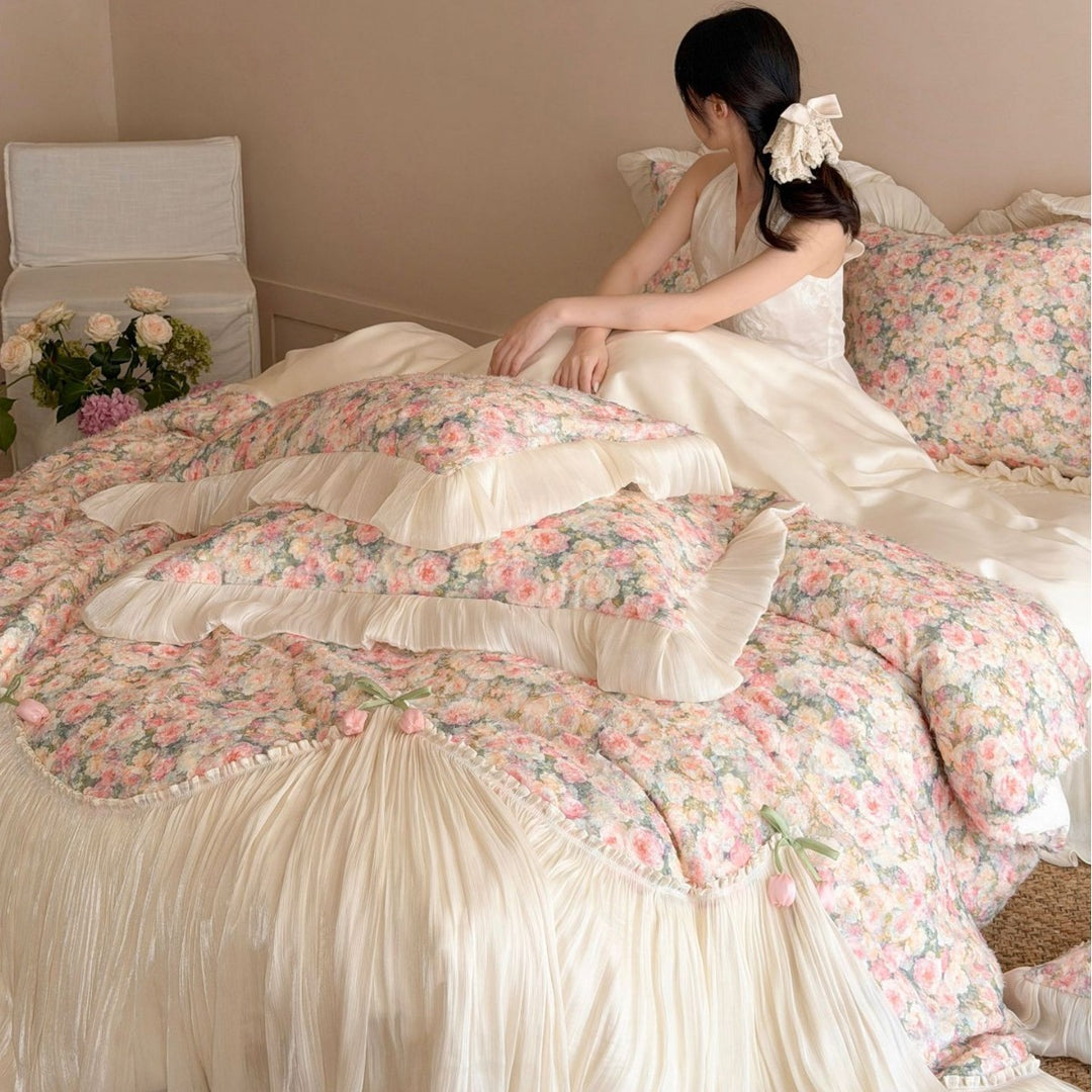 Vintage Floral Pleated Bedspread & Duvet Cover Ensemble with Tulip Appliqué and Ruffled Pillow Shams