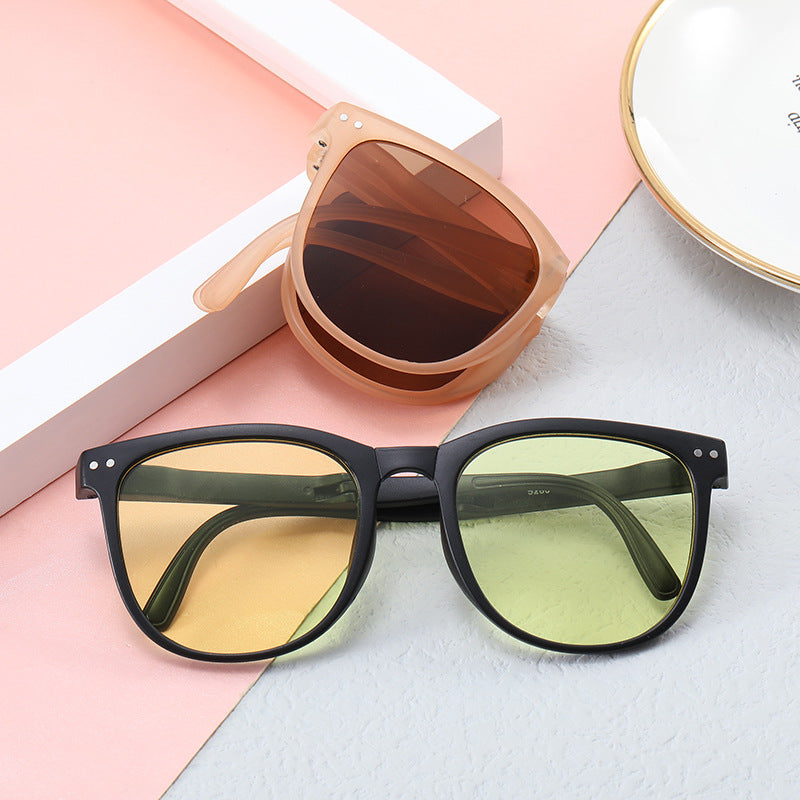 Women's Fashion Oversized Sunglasses with Mirrored Lenses Stornfield