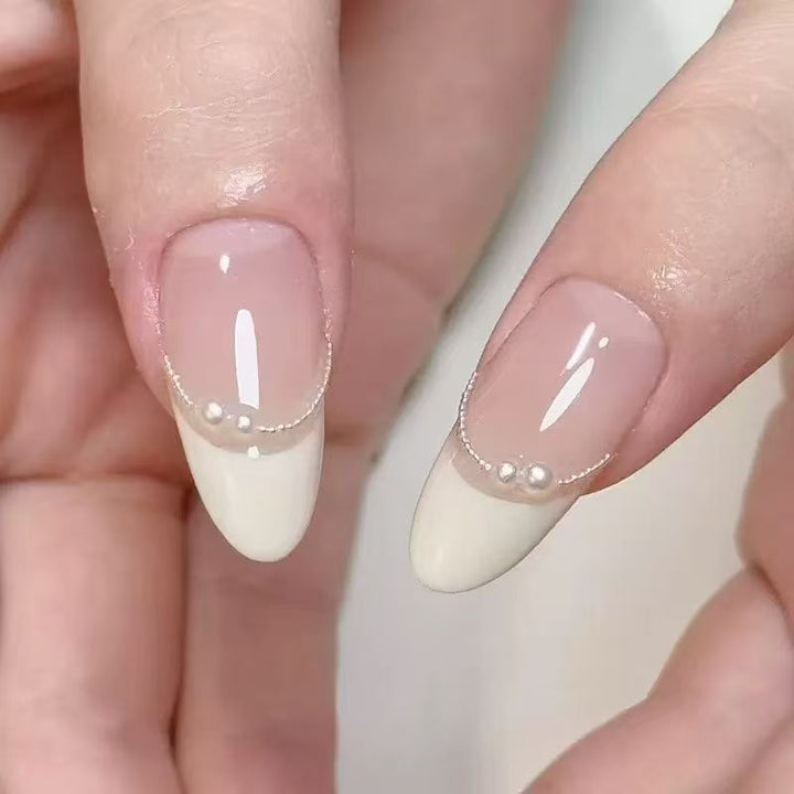 Artistic Almond-Shaped Press-On Nail Set with Elegant Floral Accents Stornfield