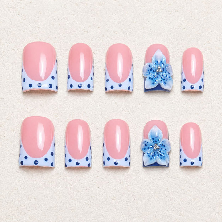 Artistic Floral Accent Press-On Nail Set