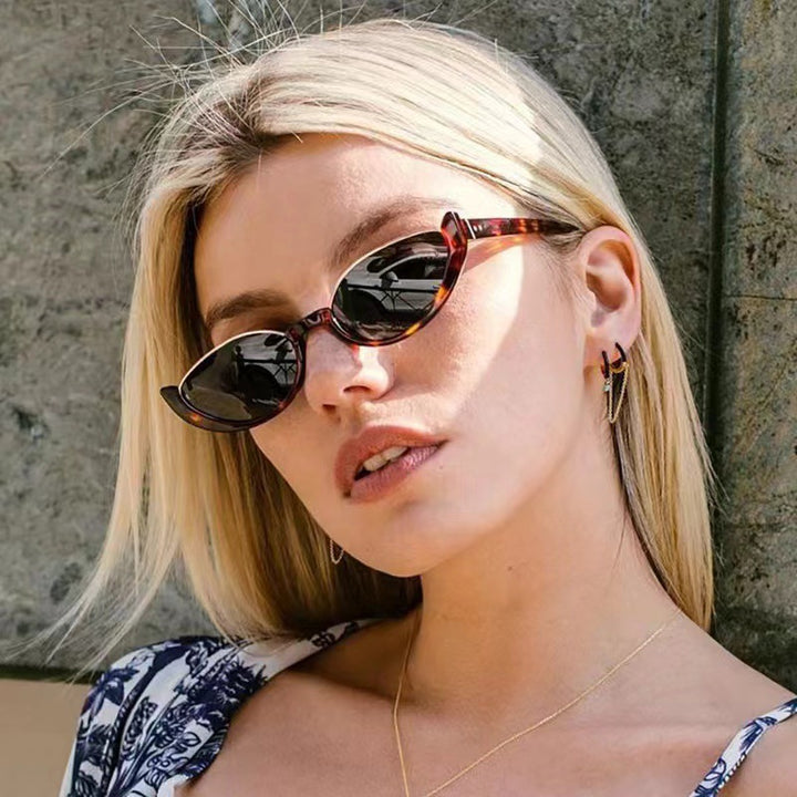 Ladies Cat-Eye Sunglasses with subtle frame and polarized lenses Stornfield