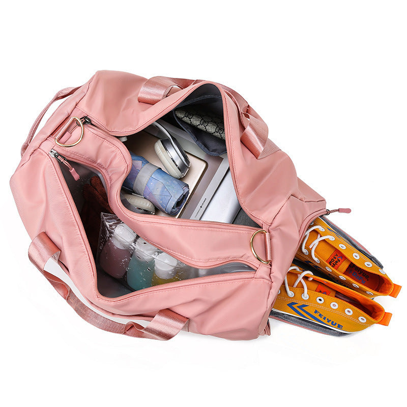 Sporty travel bag with practical outer pockets Stornfield