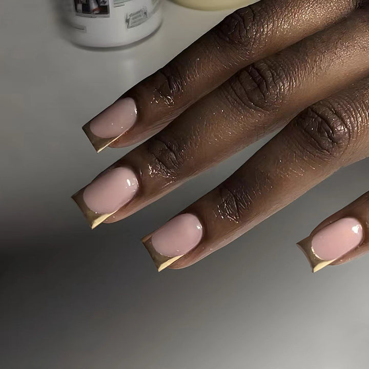 Elegant artificial nails with gold accents Stornfield