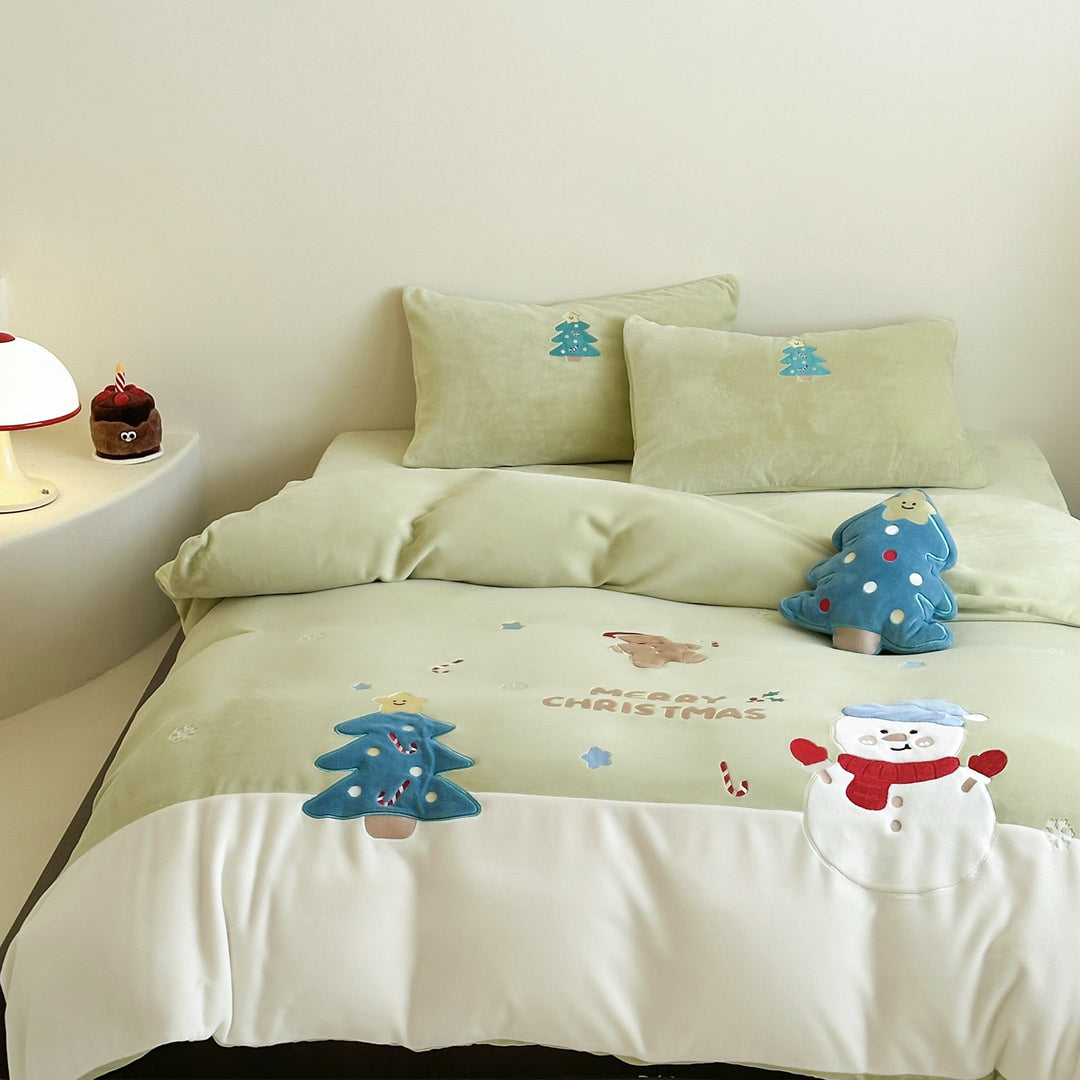 Cozy bedding set with embroidered cartoon dog motifs