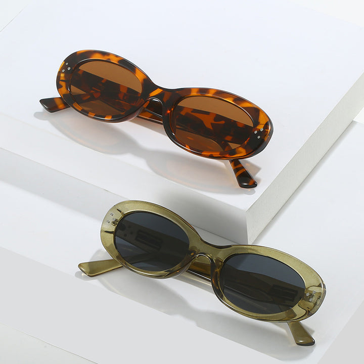 Retro-Inspired Oval Sunglasses Stornfield