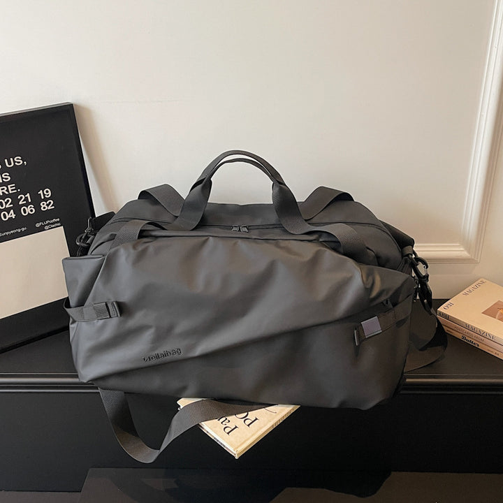 Women's sporty travel bag with innovative compartment system Stornfield