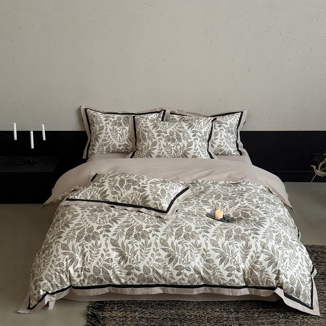 Botanical Watercolor Reversible Duvet Cover Set with Contrast Piped Shams