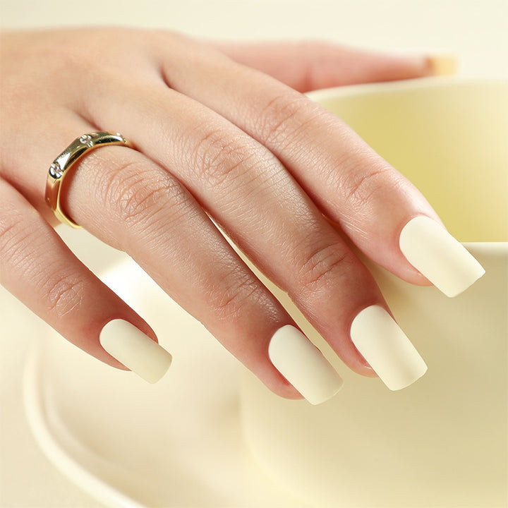 Artificial nails in elegant matte finish Stornfield