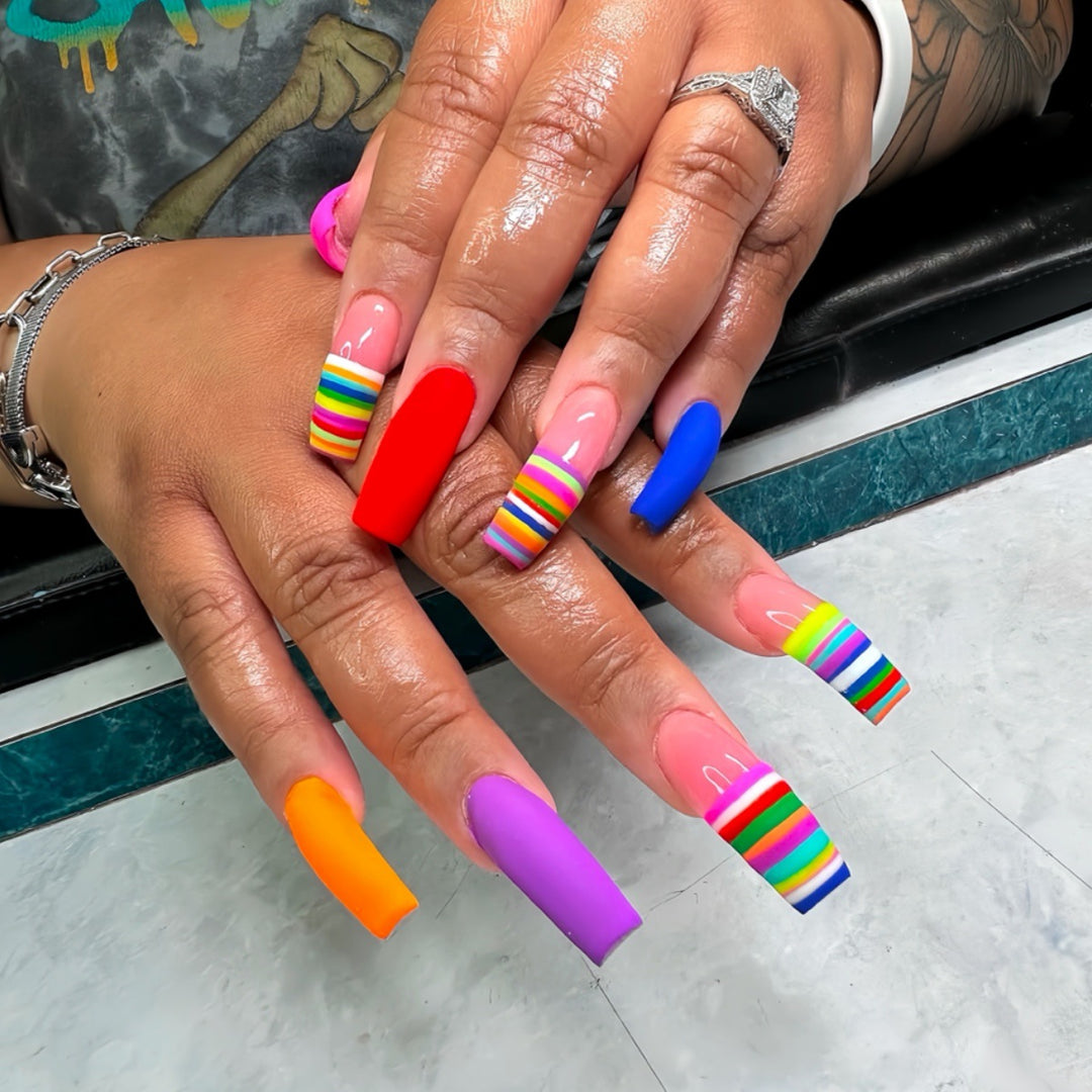 Colorful Artistic Press-On Nail Set Stornfield