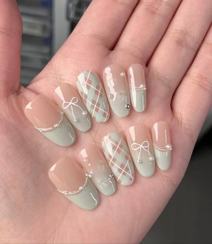 Premium Glittering Press-On Nail Extensions Stornfield