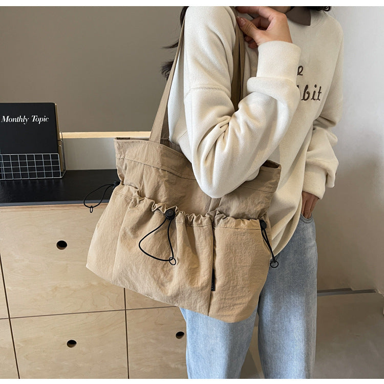 Practical everyday handbag with drawstring Stornfield