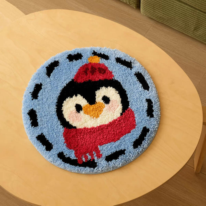 Round Plush Tufted Cat-Face Accent Rug