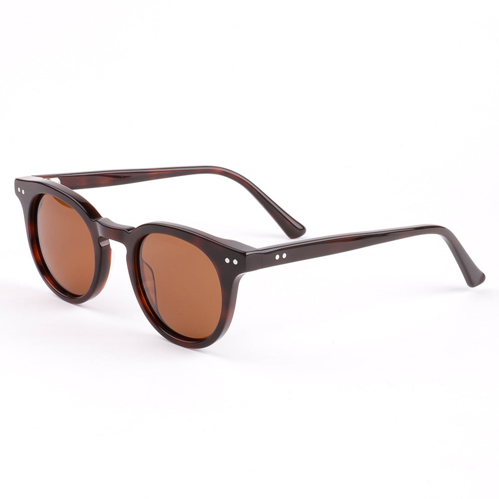 Women's sunglasses in elegant retro style with polarized lenses Stornfield